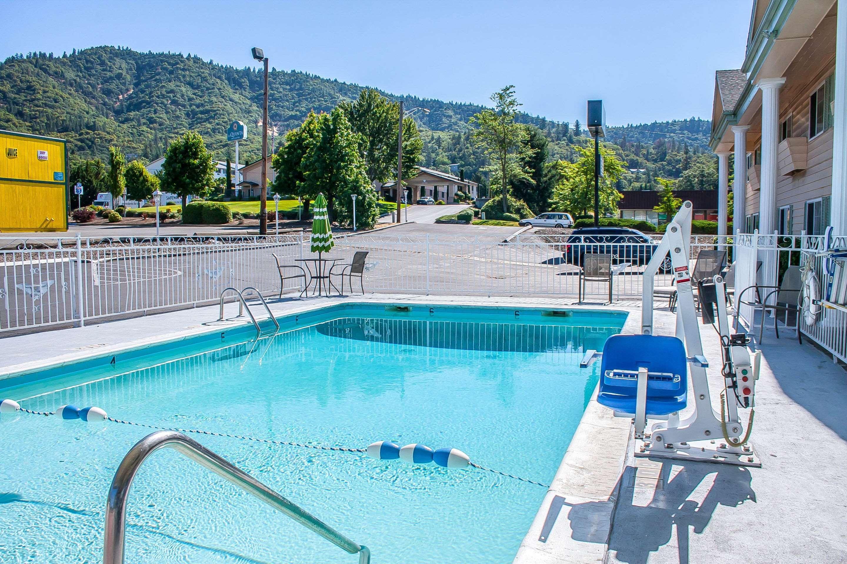 Quality Inn Grants Pass Exteriér fotografie